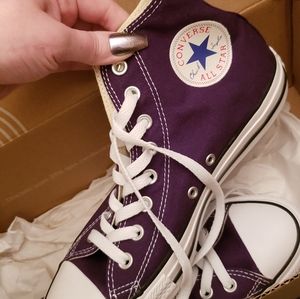 Brand New Converse dark purple 💜